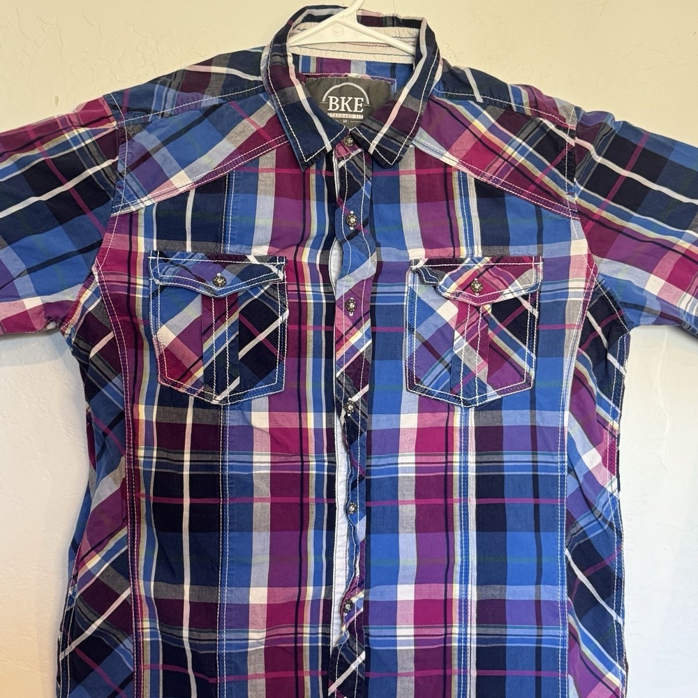 BKE Buckle Button up Shirt Men's Sz M Standard Fit Long Sleeve Multi Color Plaid